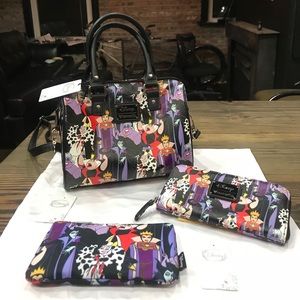 Villains satchel, wallet and cosmetic bag!
